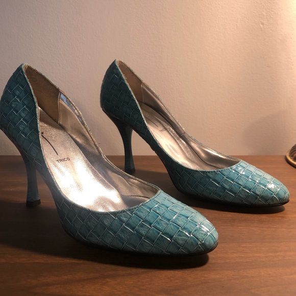 Super cool 80’s style blue pump size 6.5 - Picture 2 of 11
